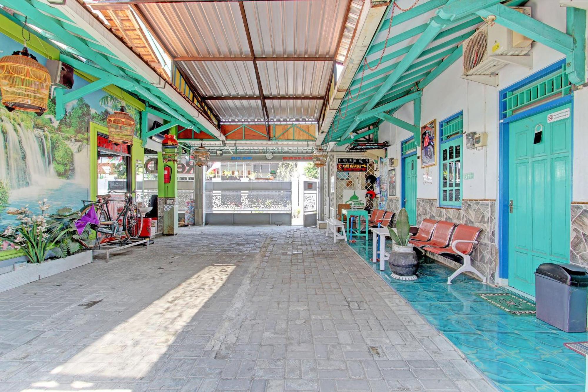 Capital O 92929 Hotel New Tirta Kencana Syariah Tegal  Exterior foto